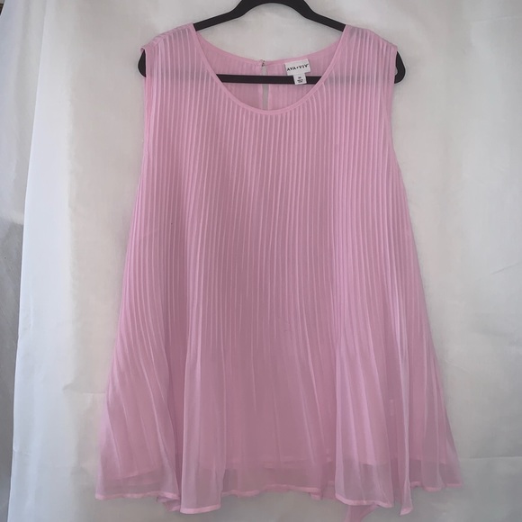 Ava & Viv Tops - Fun & flowing - Ava & Viv - Summer sleeveless top - Size 3X